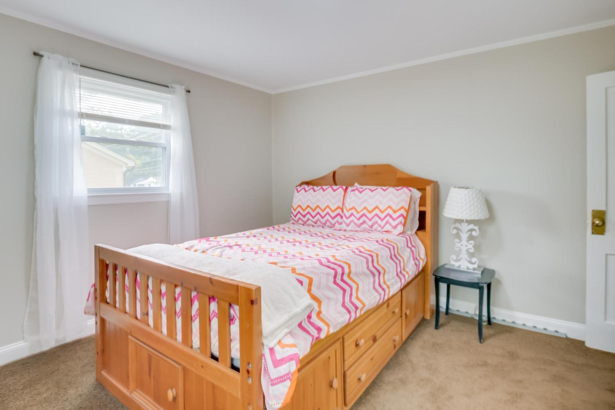 Cozy Greensboro Vacation Rental With Deck And Fire Pit Luaran gambar