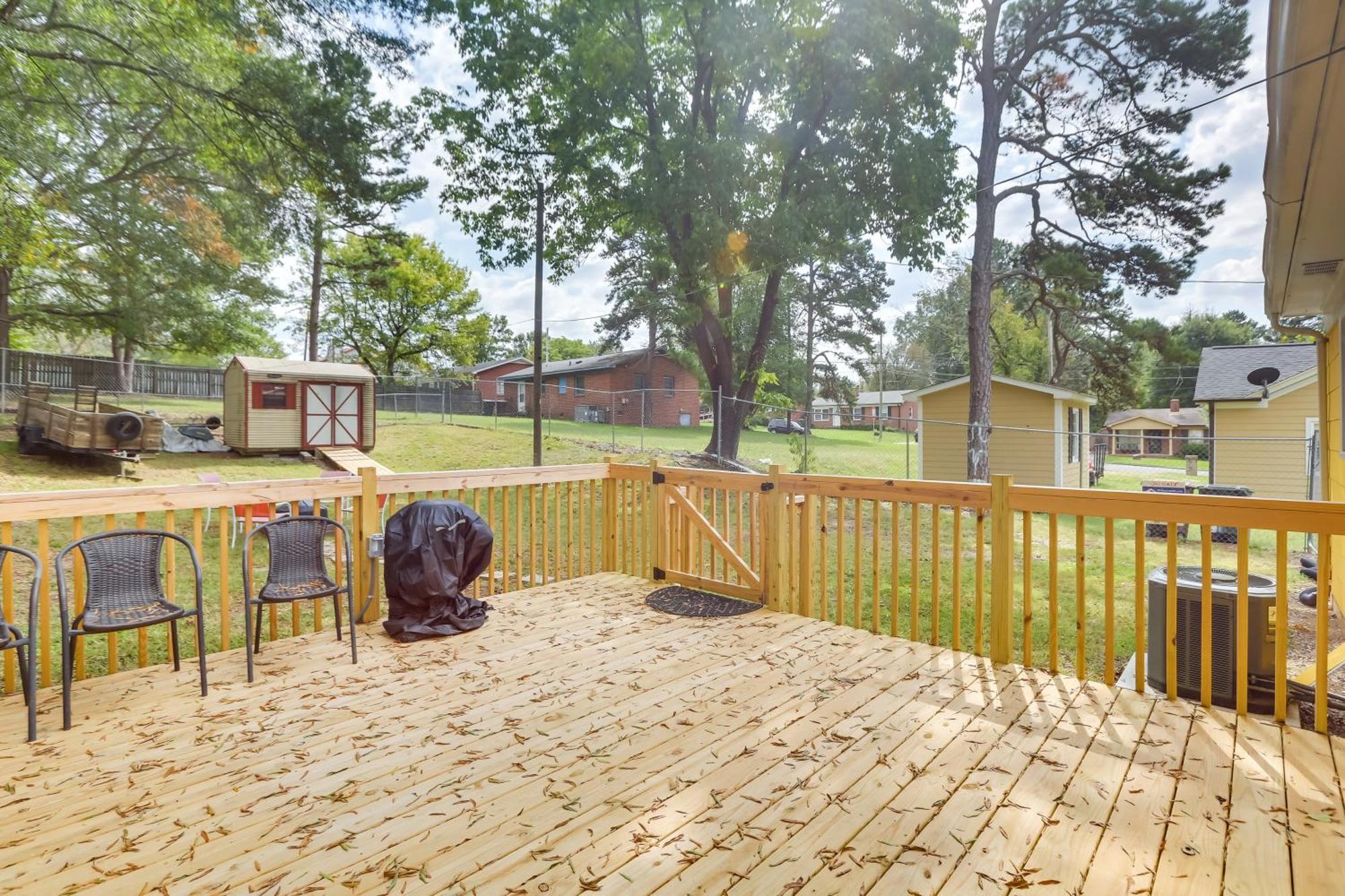 Cozy Greensboro Vacation Rental With Deck And Fire Pit Luaran gambar