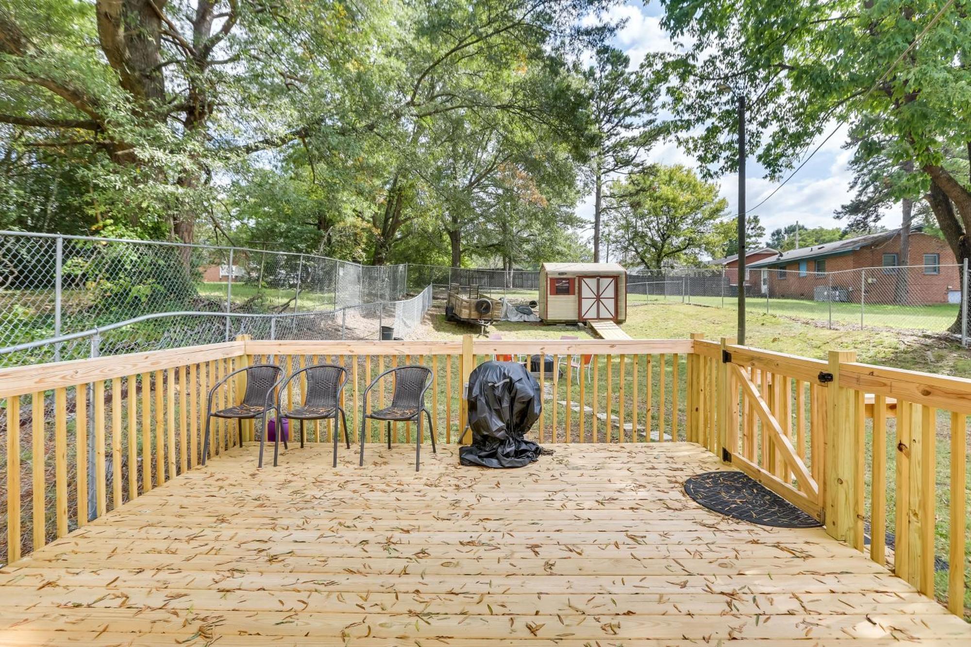 Cozy Greensboro Vacation Rental With Deck And Fire Pit Luaran gambar